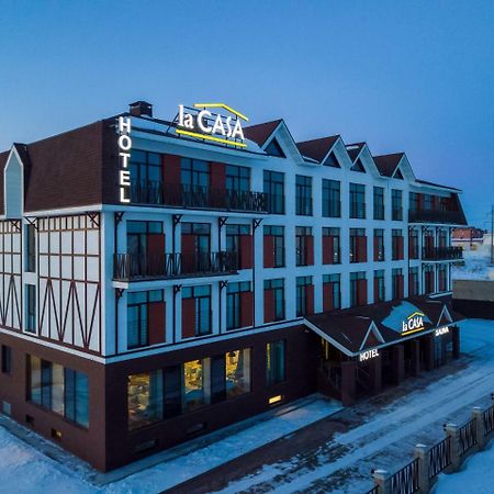 Lacasa Hotel Karagandy エクステリア 写真