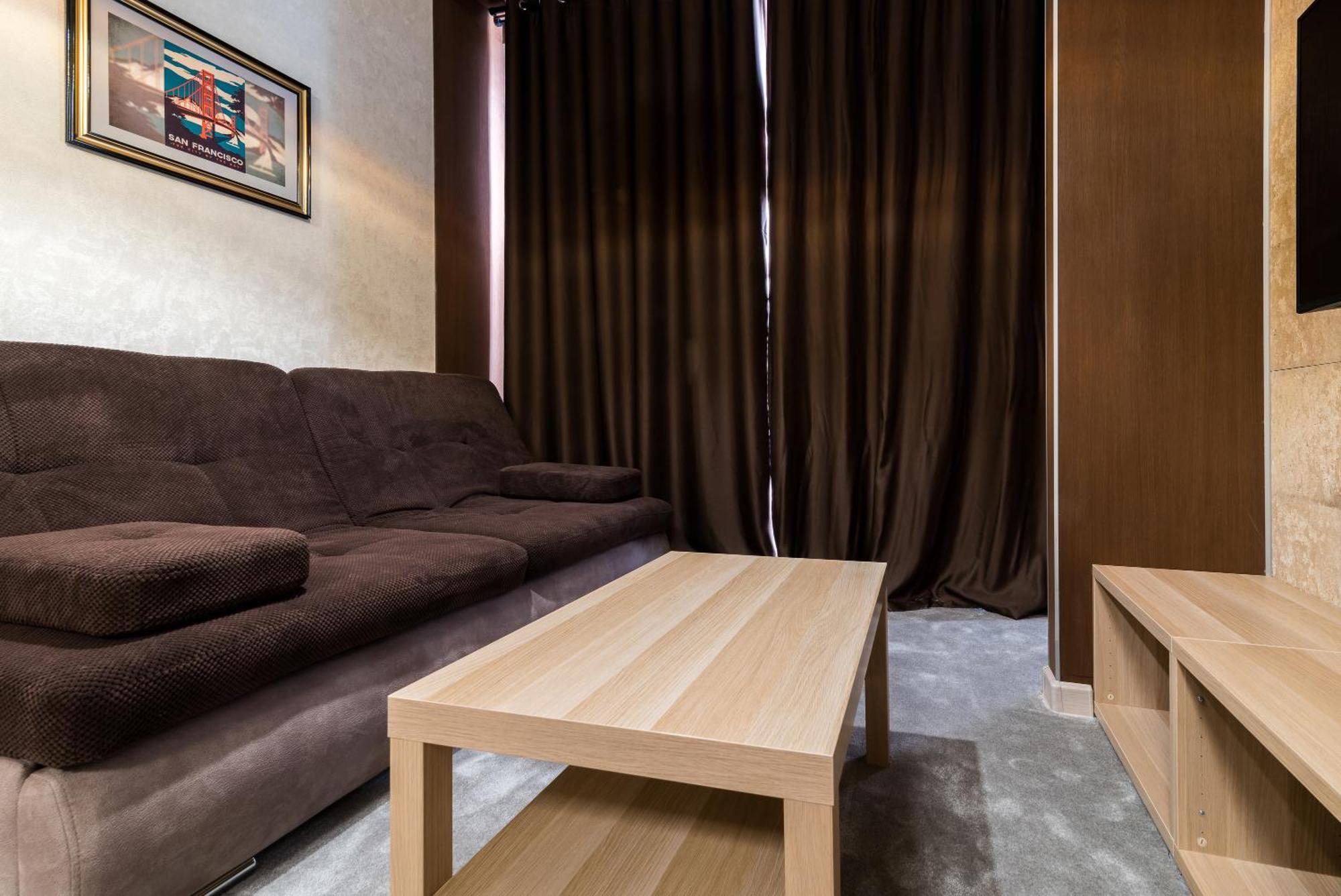 Lacasa Hotel Karagandy エクステリア 写真