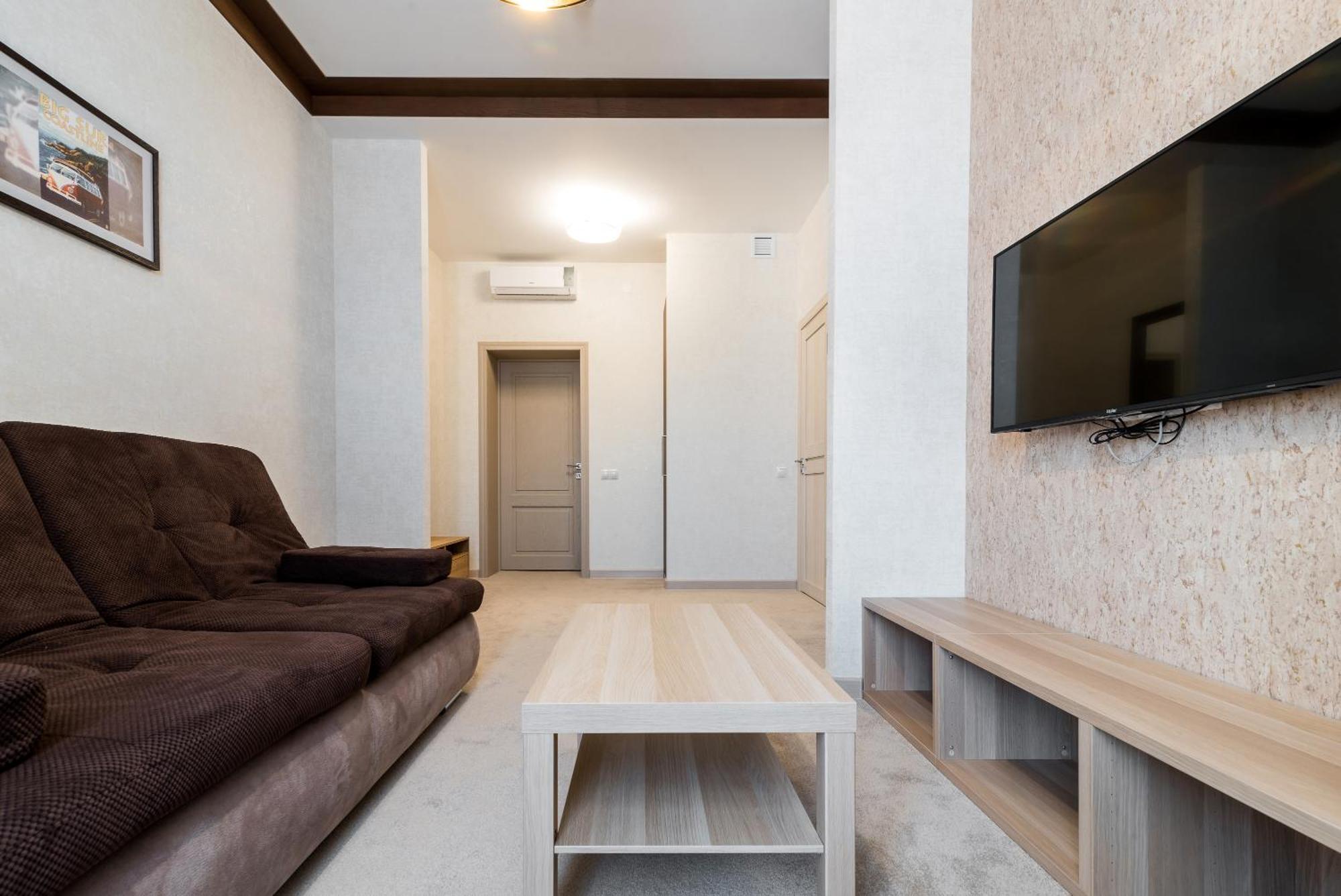 Lacasa Hotel Karagandy エクステリア 写真