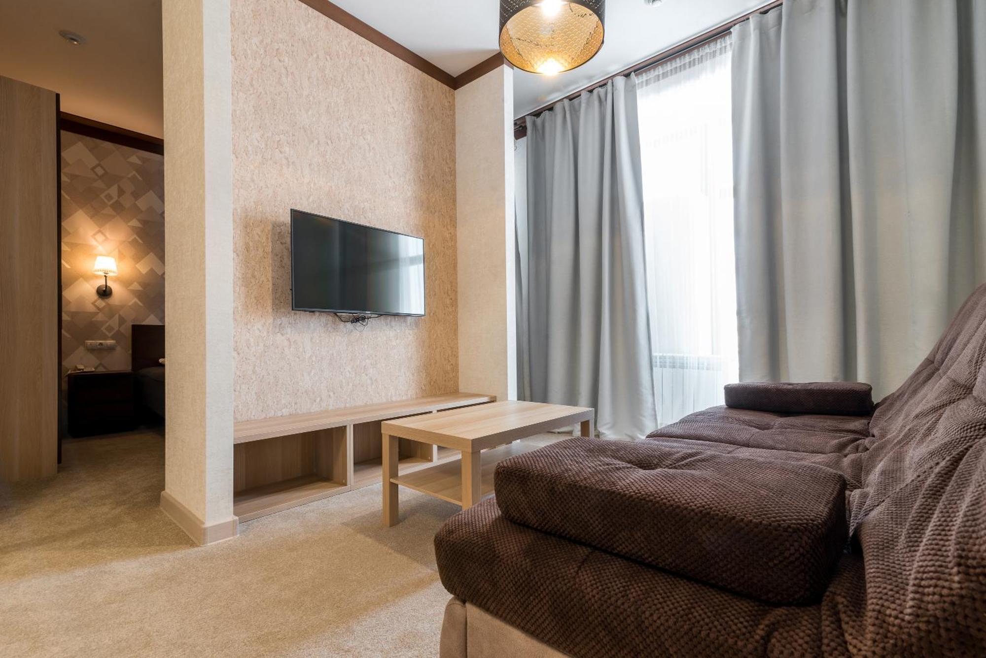 Lacasa Hotel Karagandy エクステリア 写真