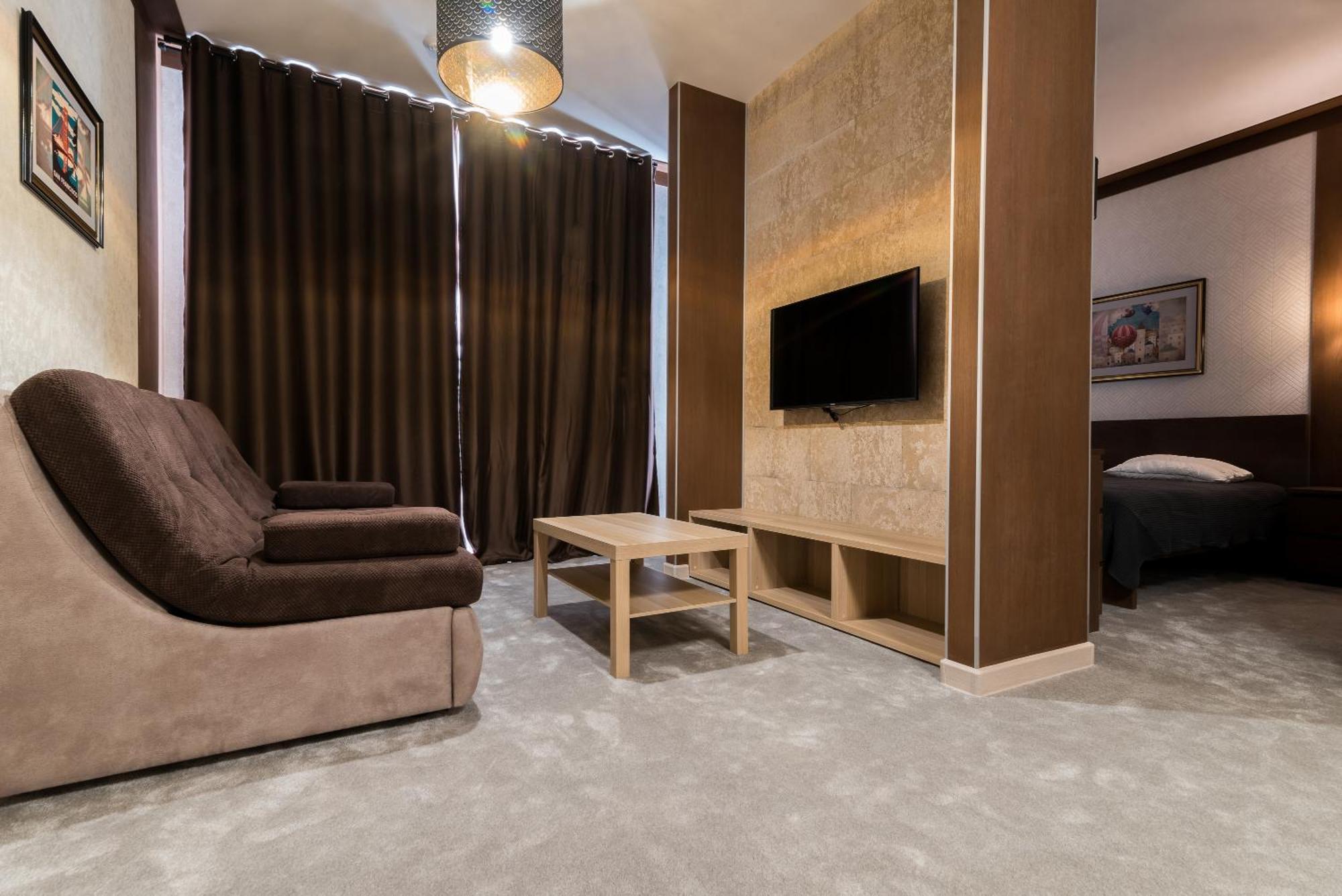 Lacasa Hotel Karagandy エクステリア 写真