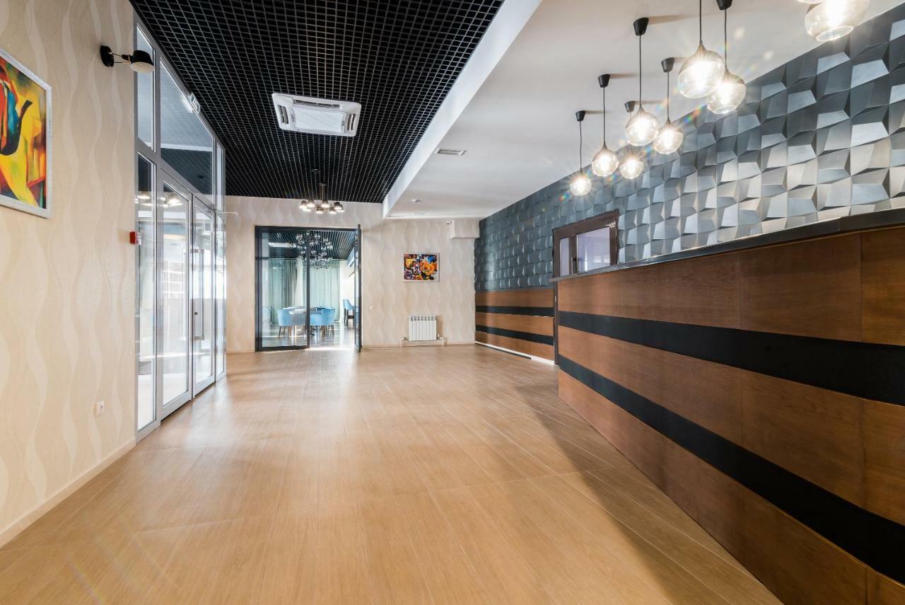 Lacasa Hotel Karagandy エクステリア 写真