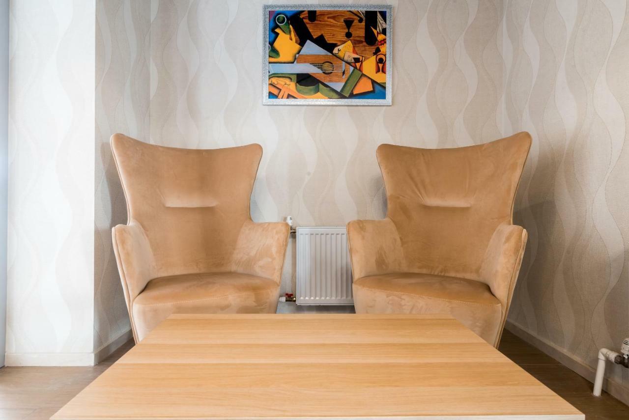 Lacasa Hotel Karagandy エクステリア 写真